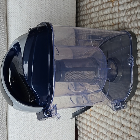 Shark Navigator Lift Away vacuum NV350 parts dust bin canister Collector New - Picture 2 of 10